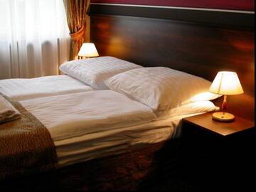 Фото номера Двухместный номер Делюкс с 2 отдельными кроватями Отель Hotel i Restauracja Nad Jeziorem г. Члухув 10